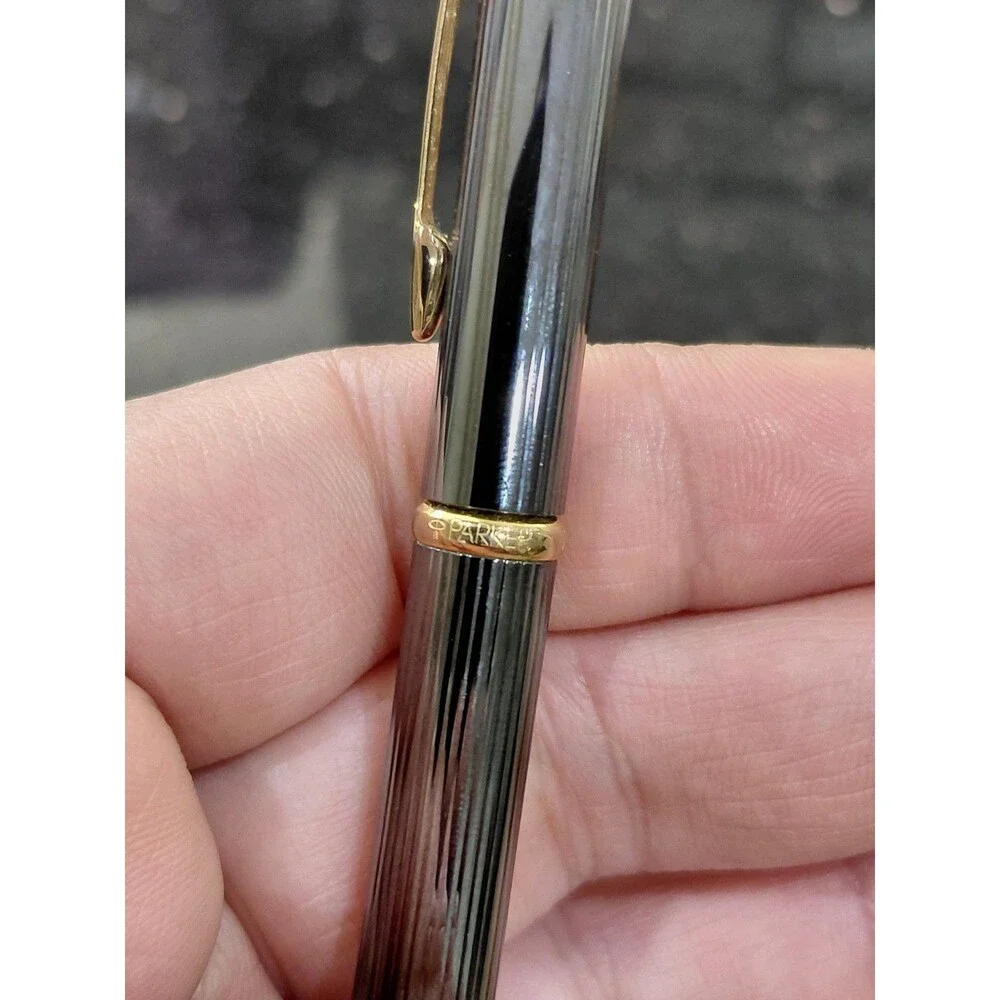 Parker Twist Mechanism Ballpoint Gold Metalic (Black Color)